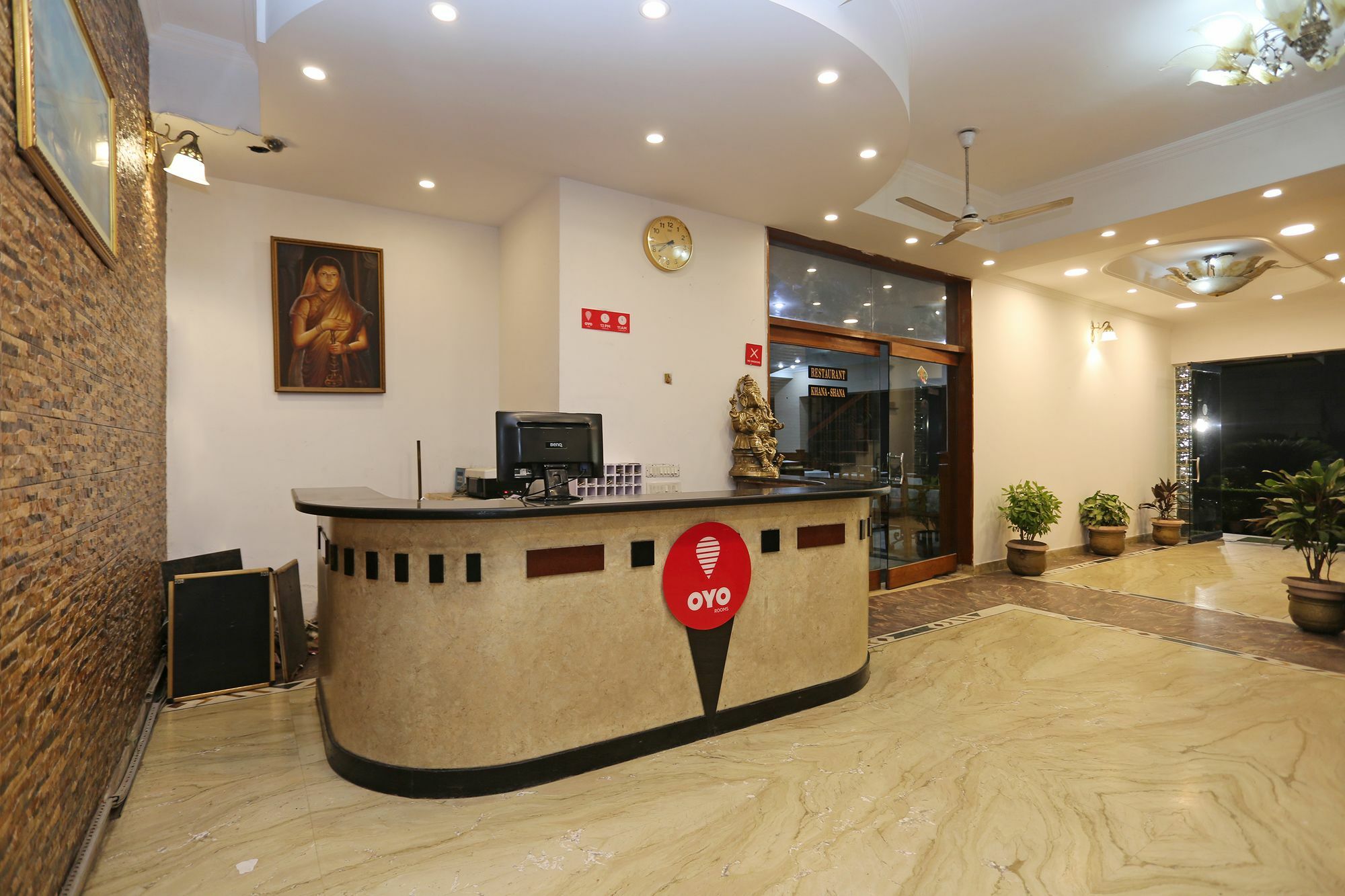 โอโย 10072 โฮเต็ล อมฤต รีเจนซี Hotel เดห์ราดุน ภายนอก รูปภาพ